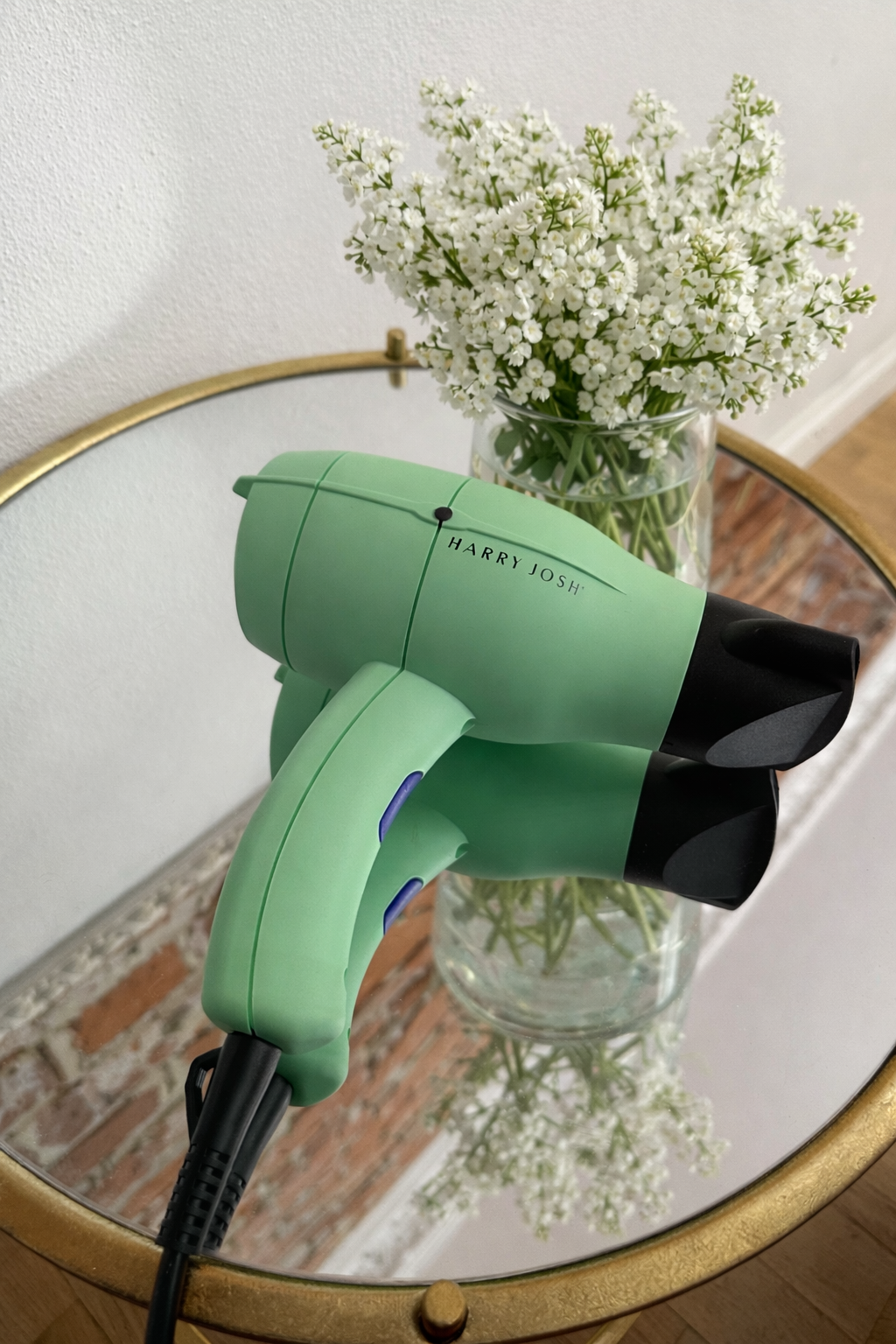 Harry Josh Pro dryer 2000 in mint green